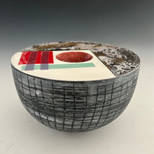 Load image into Gallery viewer, Flat Top Sculpture No 18
