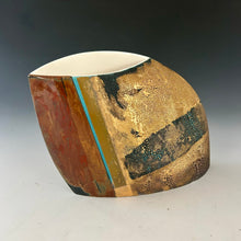 Load image into Gallery viewer, Sculptural Vessel No 40
