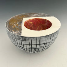 Load image into Gallery viewer, Flat Top Sculpture No 19
