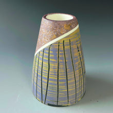 Load image into Gallery viewer, Sculptural Vessel No 7
