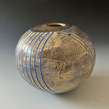 Load image into Gallery viewer, Vessel No 8
