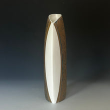 Load image into Gallery viewer, Sculptural Vessel No 2
