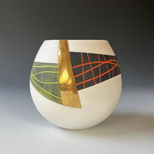 Load image into Gallery viewer, Small Vessel No 16
