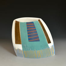 Load image into Gallery viewer, Small Sculptural Vessel No 50

