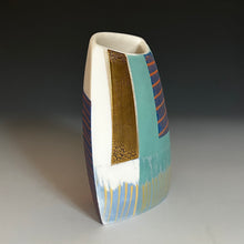 Load image into Gallery viewer, Small Sculptural Vessel No 50
